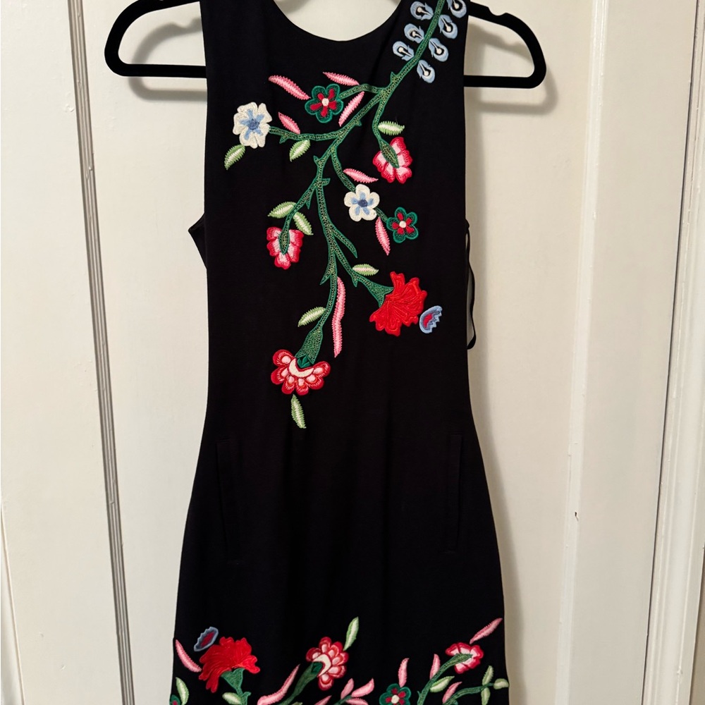 Sz S, Vintage European, Black European Marino Wool Dress w/ Hand Embroidered 🌺